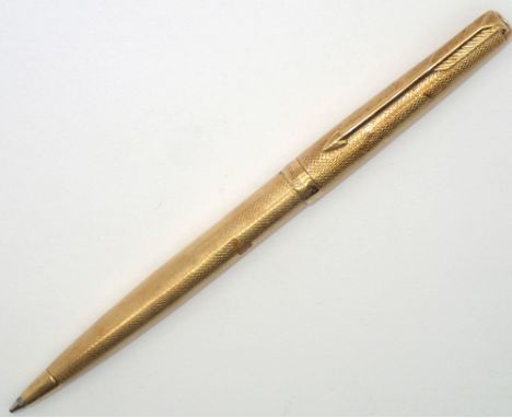 9ct gold Parker ballpoint pen 22.4g in total. P&P group 1 (£16 for the first item and £1.50 for subsequent items)Condition Re