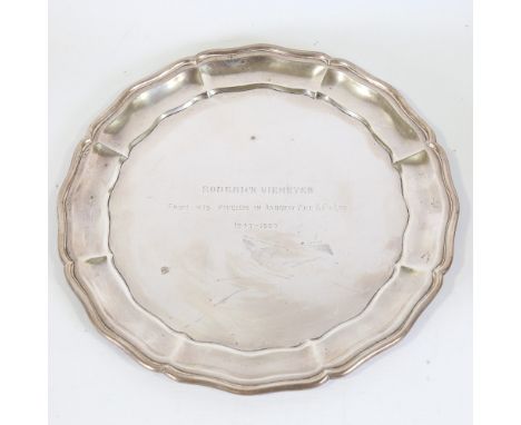 A mid-20th century American sterling silver salver, circular form with scalloped rim, diameter 25cm, 15ozNo damage or repair,