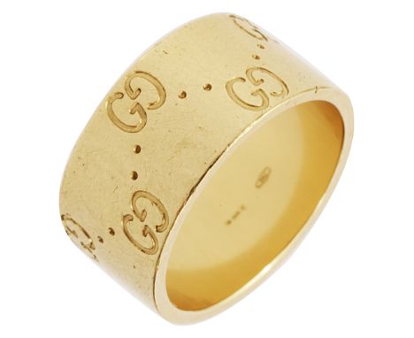 An 18ct yellow gold 'icon' band ring by Gucci, London hallmark9.1 g, size K/LCondition: 