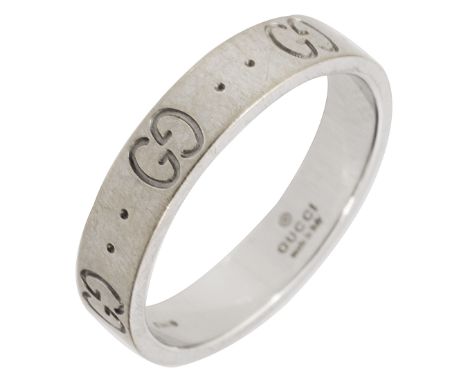 An 18ct white gold 'icon' band ring by Gucci, convention hallmark3.8g, size L/MCondition: 