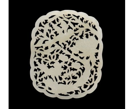 Carved white jade plaque decorated with phoenixes and flowers from Ming period (æ˜Žæœ) - Weight: 29 g - Shipping available - 