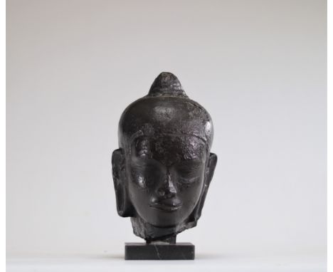 Carved Buddha head - Weight: 3.00 kg - Shipping available - Region: Chine - Sizes: H 260 mm x L 150 mm - At first glance: nor