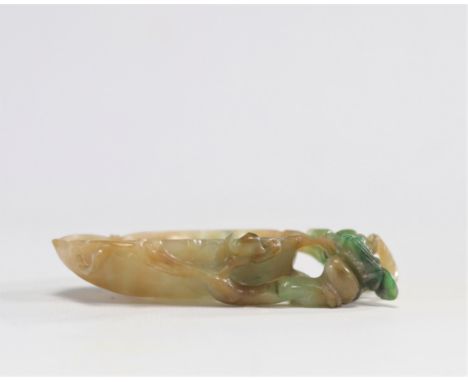Carved jade brush decorated with flowers from Qing period (æ¸…æœ) - Weight: 55 g - Shipping available - Region: Chine - Sizes