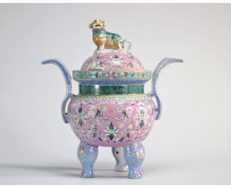 Porcelain perfume burner famille rose - Weight: 3.14 kg - Shipping unavailable - Region: Chine - Sizes: H 300 mm x L 270 mm -
