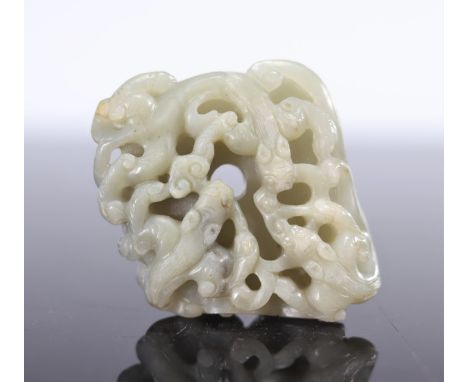 Jade carved in the shape of "Chilons" from Qing period (æ¸…æœ) - Weight: 143 g - Shipping available - Region: Chine - Sizes: 
