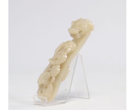 Jade fibula carved with a dragon head and Chilon from the Qing period (æ¸…æœ) - Weight: 60 g - Shipping available - Region: C