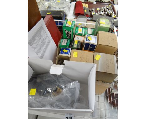 An interesting parcel of vintage electrical valves for radios & TVs in original boxes (full list available on request)