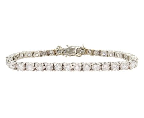 18ct white gold round brilliant cut diamond bracelet, stamped 18K, total diamond weight approx 10.80 caratCondition Report:Ap