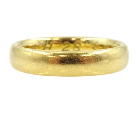 18ct gold wedding band, Sheffield 1994Condition Report:Approx 4.35gm, size J-K, depth = 3.7mm, few light scratches otherwise 