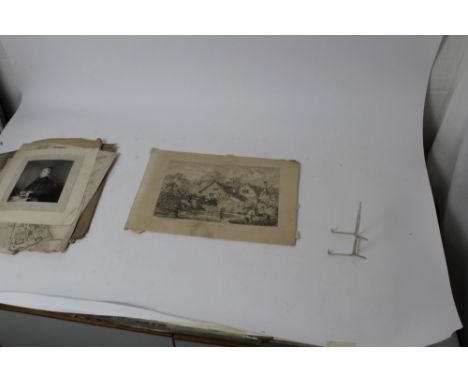 Large collection of 18th and 19th century engravings, prints and other works - including The Iliad of Homer, architectural pl