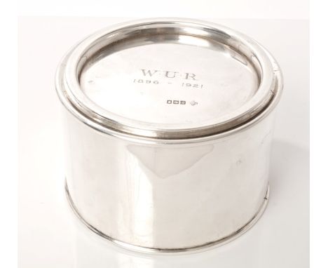 George V silver treacle tin of circular form, with slip-in cover, engraved - 'W. U. R. 1896 - 1921' (London 1917), Henry Wilk