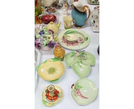 A selection of green leaf Carltonware