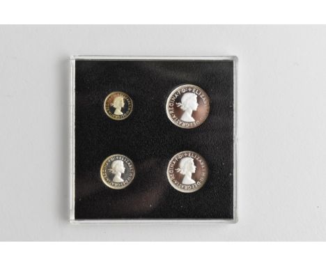 United Kingdom - Elizabeth II (1952-2022) maundy set, proof 2018, young portrait four coin set, in fitted Royal Mint red box 