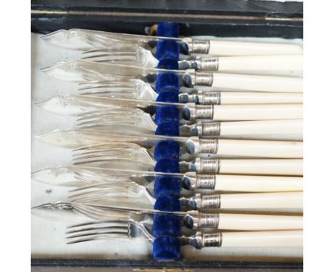 A group of assorted cased flatware comprising a set of six silver coffee spoons, Birmingham 1949, 100 grams, a silver fork an