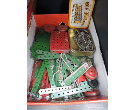 A selection of vintage Meccano