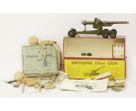 A boxed Britains 155mm field gun, together with a Pelham Puppet kit