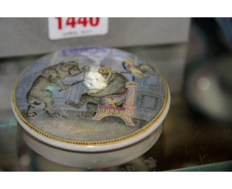 A 19th century Prattware 'Lion, Bear & Cock' pot lid, 7.5cm diameter. 