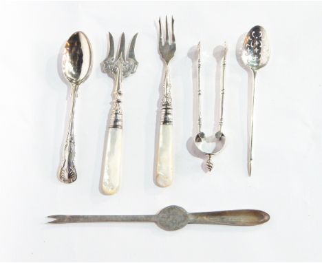 A collection of silver to include a lobster fork, pickle fork, bread fork, pair of tongs and two spoons (6) 