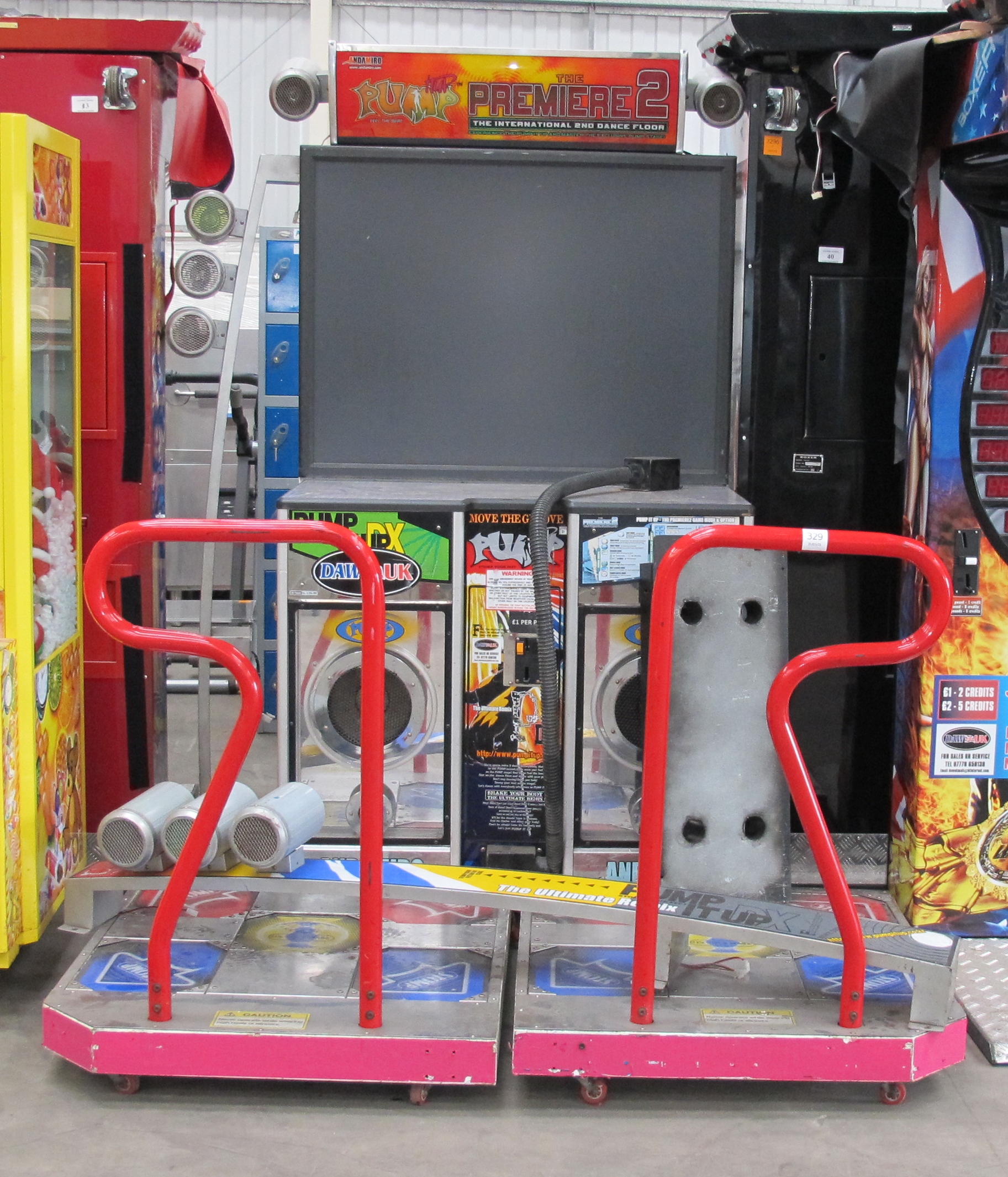 * Pump It Up Double Dance Mat Arcade Machine. Please note there is a £5