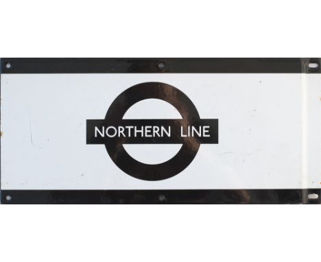 London Underground enamel frieze sign NORTHERN LINE measuring 26in x 9in. In very good condition with minor edge chipping.
