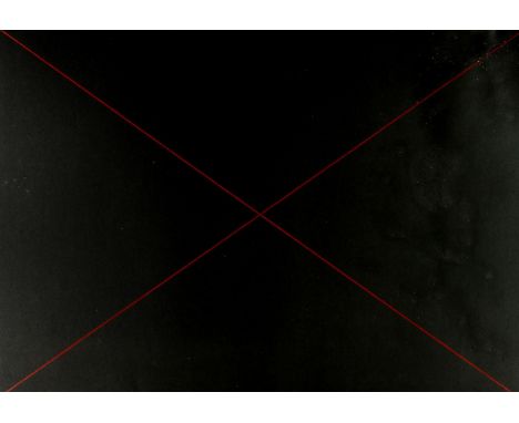Ruthenbeck, Reiner: (1937 Velbert - Ratingen 2016). Durchkreuzung. Farbstift in Rot 1974. 50 x 70 cm. Verso in rotem Farbstif