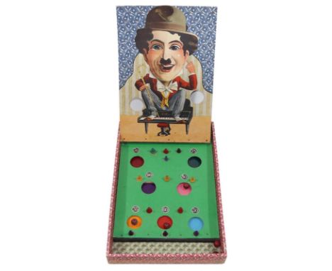 C'est lui? C'est moi!: (Deckeltitel). Wohl Frankreich 1. H. 20. Jh. In Opp.-Schachtel. (Gebrauchsspuren).  Seltenes Geschickl