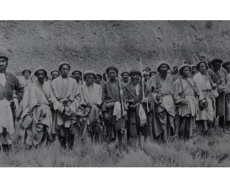 Robertson,G.: Chitral. The story of a minor siege. London, Methuen 1898. Mit Front., 31 Tafeln u. 5 Karten. XII, 368, 40 S. A