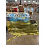Pool, Customer return?, Outdoor lounge chairs Customer returns