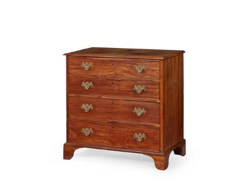 GEORGE III MAHOGANY CHEST OF DRAWERS 18TH CENTURY the part crossbanded top with a moulded edge, above four long graduated dra
