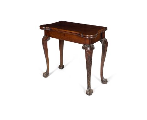 GEORGE II MAHOGANY CARD TABLE MID 18TH CENTURY the fold-over top with outset corners opening to a baize lined playing surface