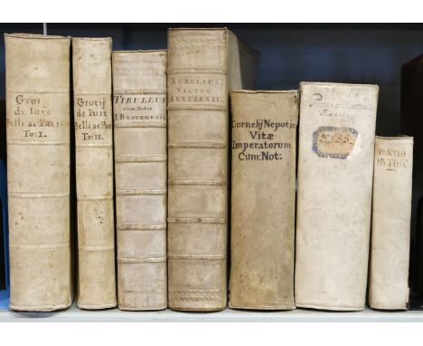 Grotius (Hugo). De Jure Belli ac Pacis, libri tres, in quibus Jus Naturae & Gentium, item Juris Publici praecipua explicantur