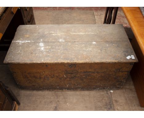 A REGENCY SCUMBLE PAINTED PINE TRUNK with lifting lid, a candle box and two hidden drawers, 103.5cm wide x 48cm deep x 46cm h
