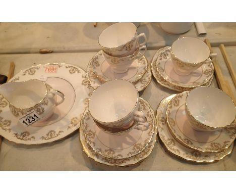 Royal Vale tea service. Not available for in-house P&amp;P, contact Paul O'Hea at Mailboxes on 01925 659133 