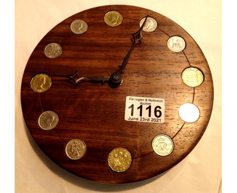 Quartz PRS Decimal coin clock. P&amp;P Group 1 (£14+VAT for the first lot and £1+VAT for subsequent lots) 