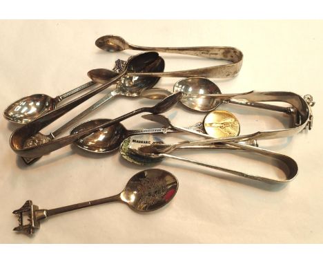 Bag of sugar tongs and spoons. P&amp;P Group 1 (£14+VAT for the first lot and £1+VAT for subsequent lots) 
