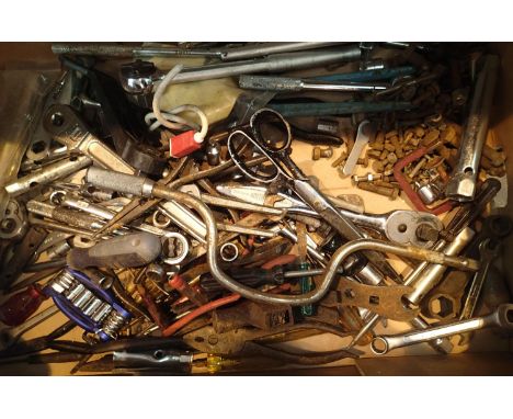 Box of mixed tools and bolts to include ratchets, spanners and screwdrivers. Not available for in-house P&amp;P, contact Paul