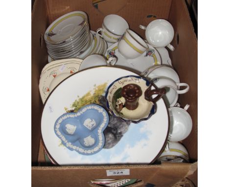 Tray of assorted china to include: David Shepherd elephant Wedgwood collectors plate; Old Chelsea Crown Pottery bowls; floral