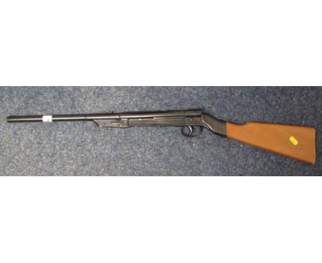 Vintage Diana model 15 British made .177 air rifle, break action, with beech wood stock. (Over 18s only)(B.P. 24% incl. VAT)