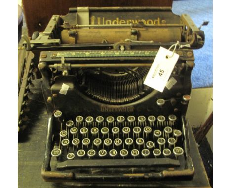 Vintage Underwood typewriter.(B.P. 24% incl. VAT)