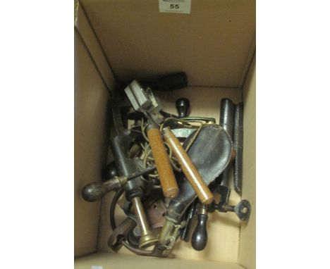 Box of assorted cartridge loading equipment, shot flask, bullet moulds etc. (B.P. 24% incl. VAT)