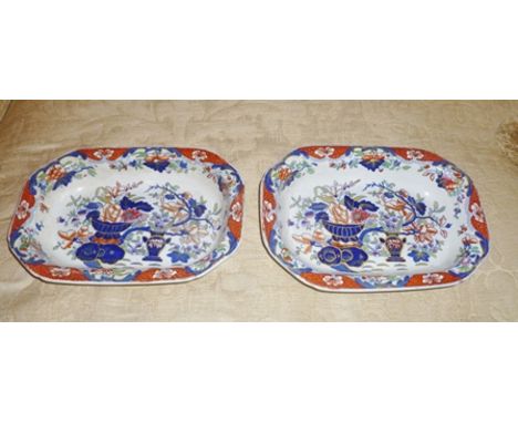 A PAIR OF LATE 19TH CENTURY SPODE NEWSTONE SERVING DISHES, painted in the Imari palette, vases of flowers in the Japonaise ta