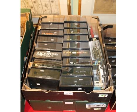 JAMES BOND CAR COLLECTION 007, approx 40 diecast scale models in acrylic presentation cases, vehicles from the James Bond ser