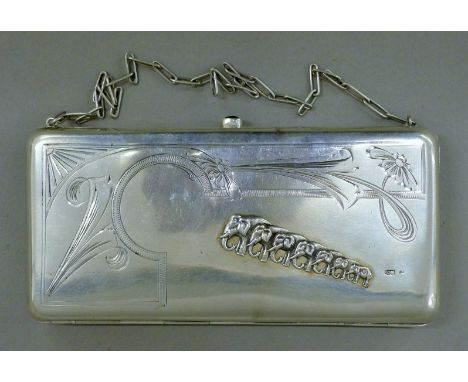 A Russian silver purse on chain. 17.5 cm long. 227.2 grammes total weight.
