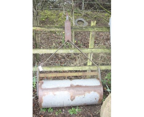 A 3FT GARDEN ROLLER, attachment to ride on mower