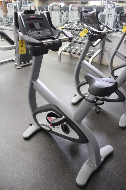 star trac pro upright bike