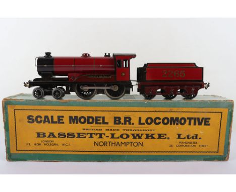 Bassett-Lowke 0 gauge electric 4-4-0 Princess Elizabeth locomotive and tender, engine with LMS cab side crest and six wheel t