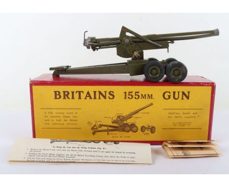 Britains 2064 boxed 155mm Gun, complete with trail wheels, clamp, trail spades, shell case and six shells, boxed with instruc