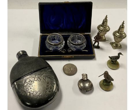 Silver and Silver Plate - a pair of Edwardian silver rimmed cut glass salts, Chester 1905 with a pair of salt spoons, Birming