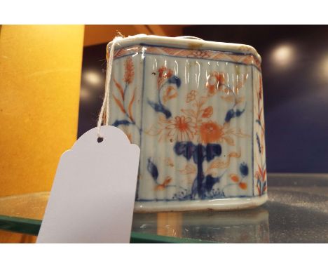 An 18thC tea caddy having Imari pattern missing the lid
