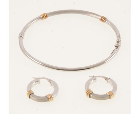 9 carat white gold 3mm gauge hollow bangle, polished and textured finish with yellow gold detail, matching hoop earrings for 